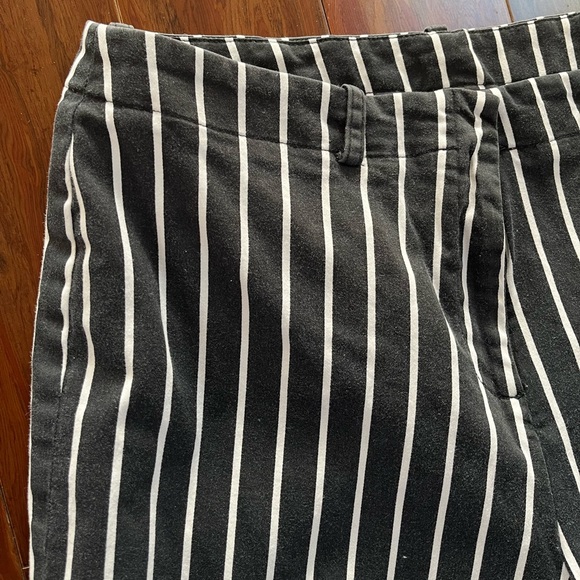 Spenser Jeremy Capris - Picture 2 of 6